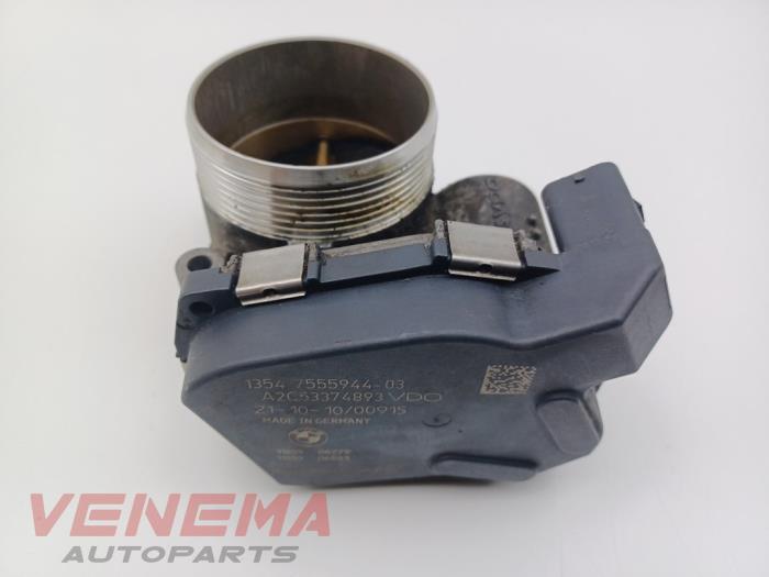 Usagé Boitier papillon BMW 5 serie (F10) 550i V8 32V TwinPower Turbo Prix € 84,99 Règlement à la marge proposé par Venema Autoparts