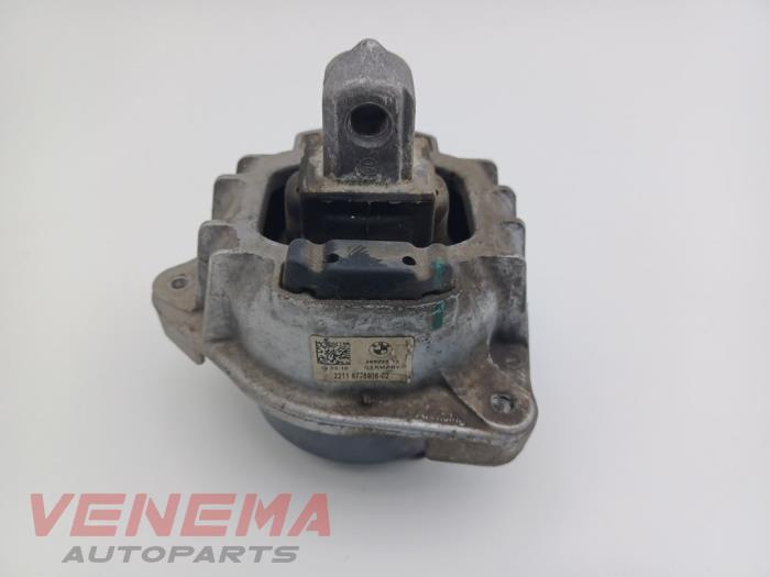 Used Engine mount BMW 5 serie (F10) 550i V8 32V TwinPower Turbo Price € 29,99 Margin scheme offered by Venema Autoparts