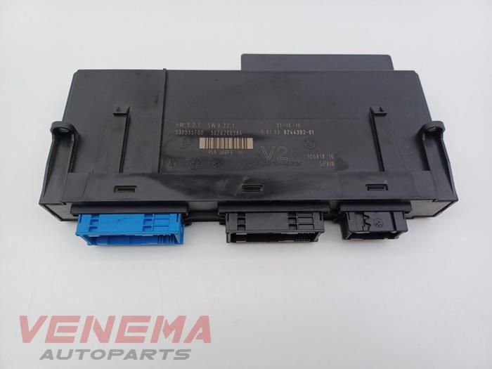 Używane Modul Comfort BMW 5 serie (F10) 550i V8 32V TwinPower Turbo Cena € 99,99 Procedura marży oferowane przez Venema Autoparts