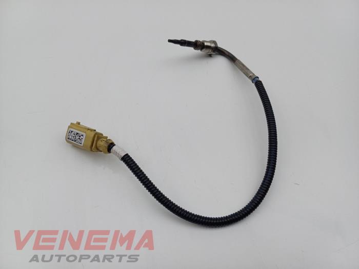 Usagé Sensor température d’échappement Audi Q7 (4MB/4MG) 3.0 TDI V6 24V Prix € 74,99 Règlement à la marge proposé par Venema Autoparts