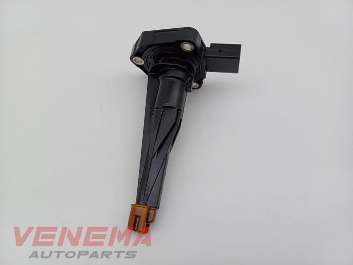 Ölstandsensor van een BMW 4 serie Gran Coupe (F36) 420i 2.0 TwinPower Turbo 16V 2017