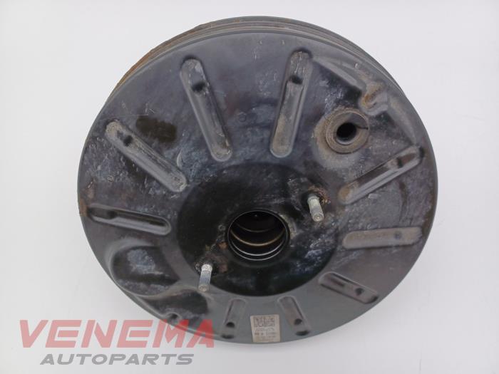 Usagé Servo frein Volkswagen Caddy III (2KA,2KH,2CA,2CH) 1.9 TDI Prix € 34,99 Règlement à la marge proposé par Venema Autoparts