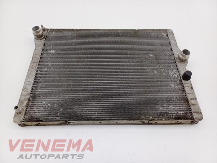 Usagé Radiateur BMW 5 serie (F10) 550i V8 32V TwinPower Turbo Prix € 199,99 Règlement à la marge proposé par Venema Autoparts