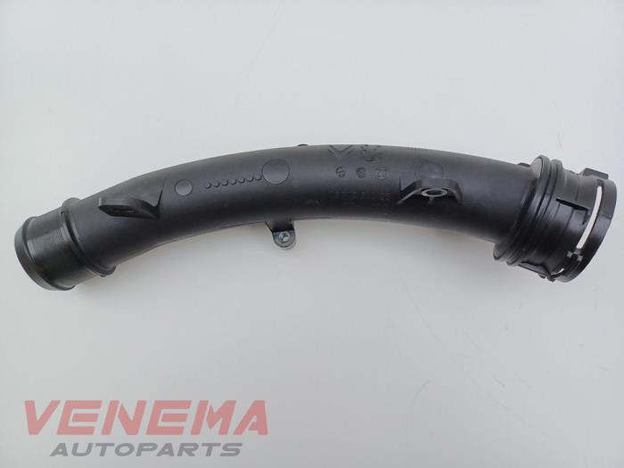 Gebrauchte Turboschlauch Peugeot 208 I (CA/CC/CK/CL) 1.2 12V e-THP PureTech 110 Preis € 39,99 Margenregelung angeboten von Venema Autoparts