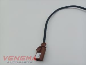 Lambda probe from a Volkswagen Polo VI (AW1) 1.0 TSI 12V 2019