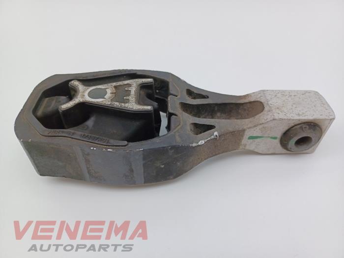 Used Engine mount Peugeot 3008 II (M4/MC/MJ/MR) 1.2 12V e-THP PureTech 130 Price € 19,99 Margin scheme offered by Venema Autoparts