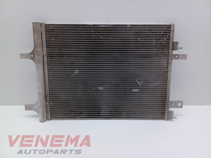 Gebrauchte Klima Kondensor Peugeot 3008 II (M4/MC/MJ/MR) 1.2 12V e-THP PureTech 130 Preis € 69,99 Margenregelung angeboten von Venema Autoparts