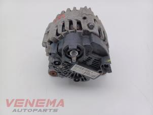Used Dynamo Renault Captur (2R) 1.2 TCE 16V EDC Price € 39,99 Margin scheme offered by Venema Autoparts