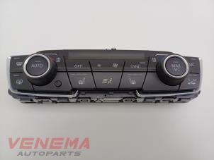 Usagé Panneau de commandes chauffage BMW X1 (F48) xDrive 25e 1.5 12V TwinPower Turbo Prix € 149,99 Règlement à la marge proposé par Venema Autoparts