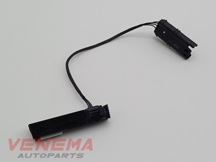 Begagnade Sensor (övriga) BMW X1 (F48) xDrive 25e 1.5 12V TwinPower Turbo Pris € 24,99 Marginaltabell erbjuds av Venema Autoparts