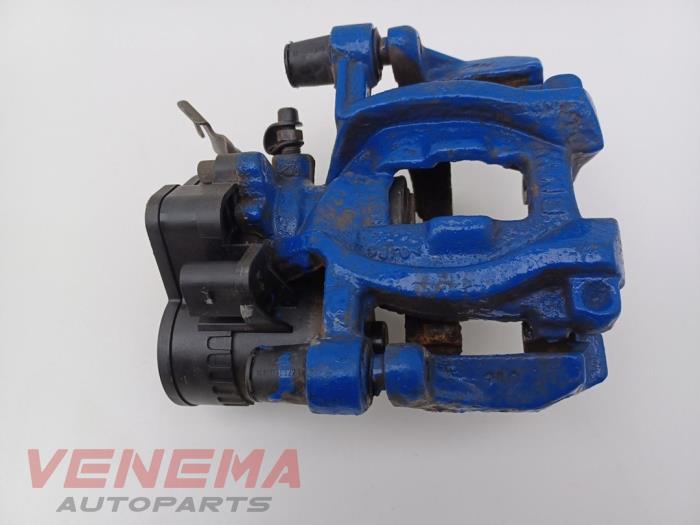 Gebrauchte Bremszange rechts hinten BMW X1 (F48) xDrive 25e 1.5 12V TwinPower Turbo Preis € 59,99 Margenregelung angeboten von Venema Autoparts