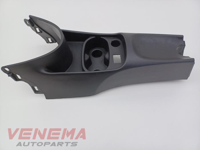 Gebrauchte Mittelkonsole Fiat 500 Abarth Preis € 59,99 Margenregelung angeboten von Venema Autoparts