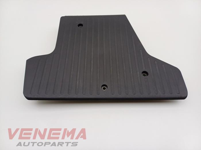 Gebrauchte Abdeckplatte sonstige Fiat 500 Abarth Preis € 19,99 Margenregelung angeboten von Venema Autoparts