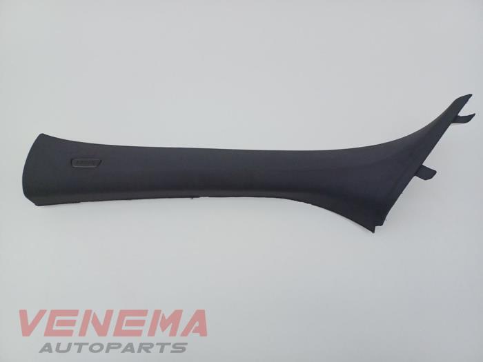 Begagnade Liststripe, vänster fram BMW X1 (F48) xDrive 25e 1.5 12V TwinPower Turbo Pris € 14,99 Marginaltabell erbjuds av Venema Autoparts