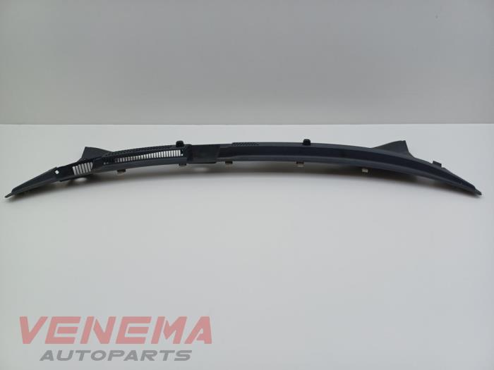 Używane Parawan Fiat 500 Abarth Cena € 44,99 Procedura marży oferowane przez Venema Autoparts