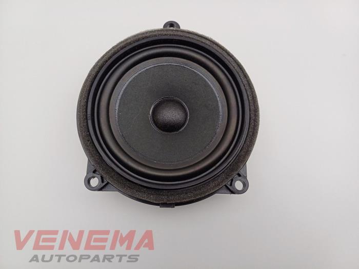 Begagnade Högtalare Mini Mini (F56) 1.5 12V One Pris € 9,99 Marginaltabell erbjuds av Venema Autoparts