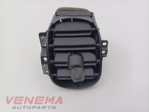 Gebrauchte Luftgitter Armaturenbrett Mini Mini (F56) 1.5 12V One Preis € 19,99 Margenregelung angeboten von Venema Autoparts