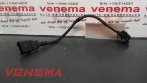 Usados Sensor de árbol de levas Volkswagen Polo V (6R) 1.2 TDI 12V BlueMotion Precio € 15,00 Norma de margen ofrecido por Venema Autoparts