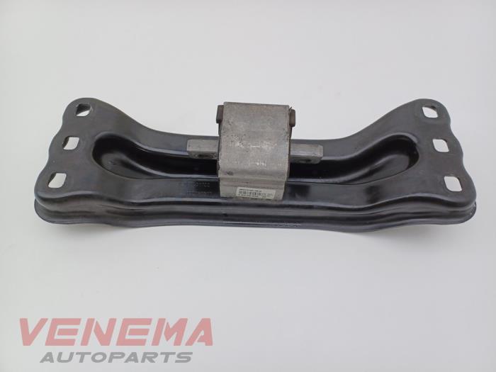 Used Engine mount Mercedes C-Klasse AMG (W205) C-63 S,Edition 1 AMG 4.0 V8 Biturbo Price € 39,99 Margin scheme offered by Venema Autoparts