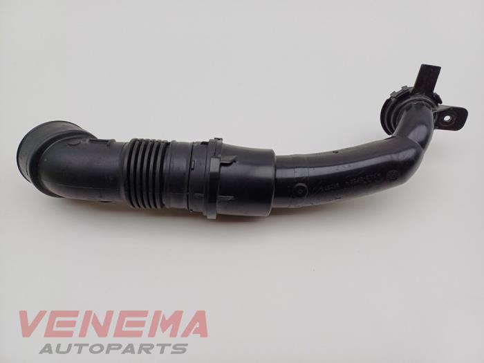 Begagnade Luftintagsslang Peugeot 3008 II (M4/MC/MJ/MR) 1.2 12V e-THP PureTech 130 Pris € 24,99 Marginaltabell erbjuds av Venema Autoparts