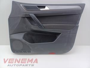 Usados Tapizado de puerta de 4 puertas derecha delante Volkswagen Golf Sportsvan (AUVS) 1.2 TSI 16V Precio € 49,99 Norma de margen ofrecido por Venema Autoparts