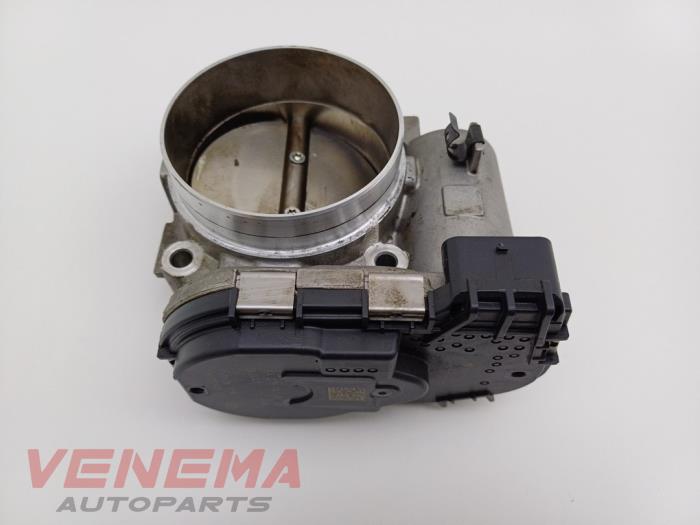 Gebrauchte Drosselklappengehäuse Mercedes C-Klasse AMG (W205) C-63 S,Edition 1 AMG 4.0 V8 Biturbo Preis € 49,99 Margenregelung angeboten von Venema Autoparts