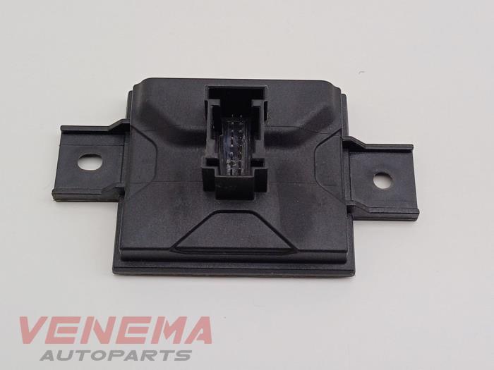 Używane Modul kamery Mercedes C-Klasse AMG (W205) C-63 S,Edition 1 AMG 4.0 V8 Biturbo Cena € 49,99 Procedura marży oferowane przez Venema Autoparts