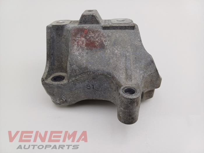 Used Engine mount Volkswagen Golf Sportsvan (AUVS) 1.2 TSI 16V Price € 24,99 Margin scheme offered by Venema Autoparts