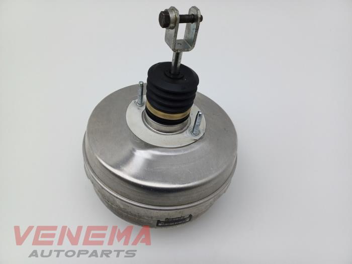 Usagé Servo frein Mercedes C-Klasse AMG (W205) C-63 S,Edition 1 AMG 4.0 V8 Biturbo Prix € 59,99 Règlement à la marge proposé par Venema Autoparts