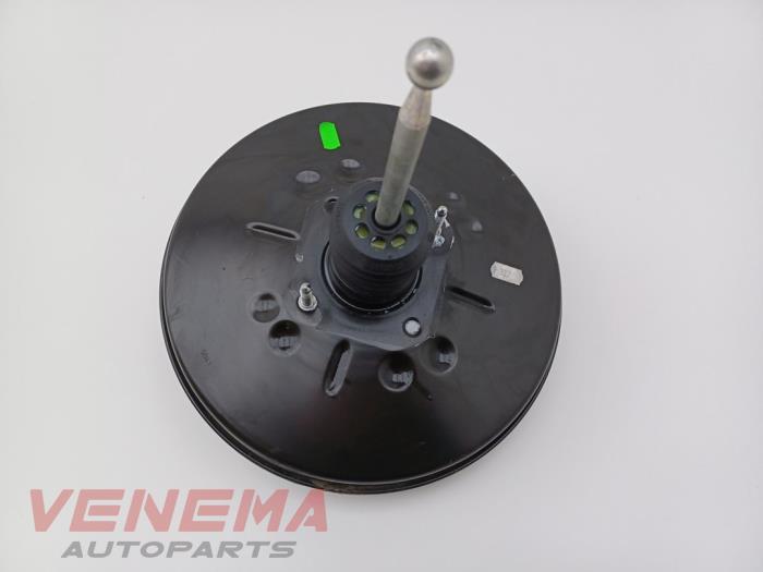Usagé Assistant de freinage Volkswagen Golf Sportsvan (AUVS) 1.2 TSI 16V Prix € 29,99 Règlement à la marge proposé par Venema Autoparts