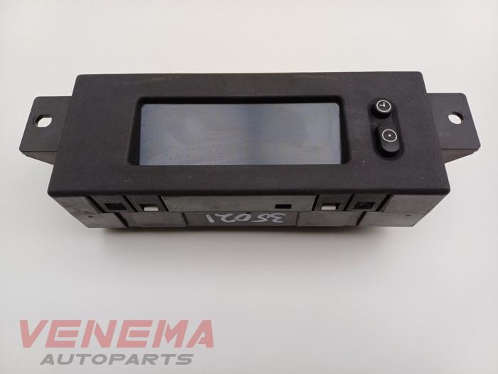 Begagnade Innerdisplay Opel Corsa C (F08/68) 1.2 16V Twin Port Pris € 19,99 Marginaltabell erbjuds av Venema Autoparts