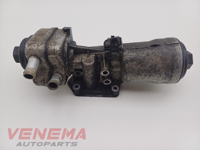 Gebrauchte Ölfiltergehäuse Volkswagen Caddy III (2KA,2KH,2CA,2CH) 1.9 TDI Preis € 24,99 Margenregelung angeboten von Venema Autoparts