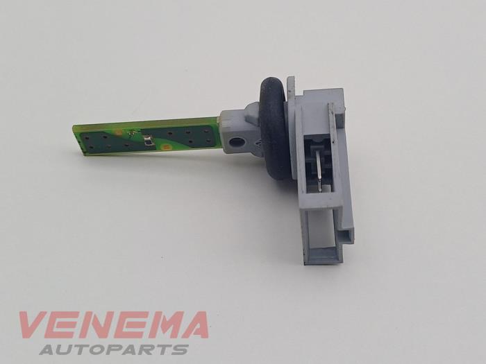 Begagnade Innetemperatursensor Volkswagen Tiguan (AD1) 1.5 TSI 16V Evo BlueMotion Technology Pris € 9,99 Marginaltabell erbjuds av Venema Autoparts