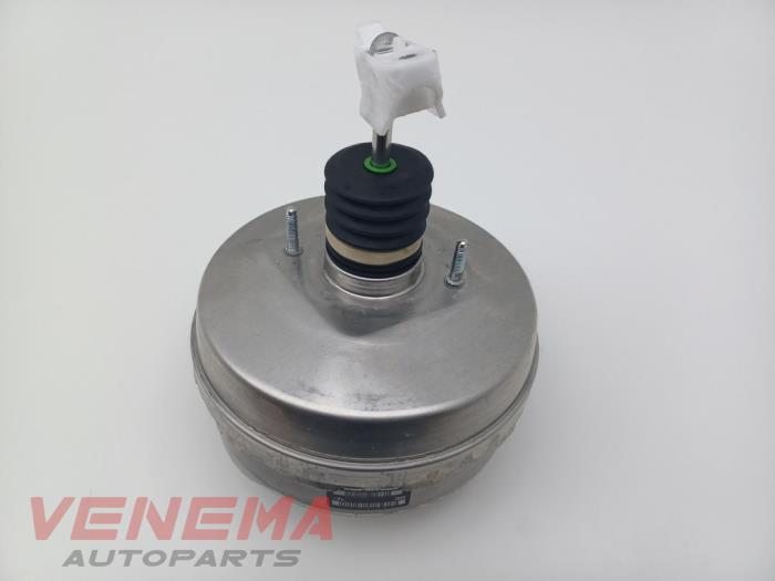 Usagé Servo frein Mercedes C Estate (S206) C-300 e 2.0 Turbo Prix € 149,99 Règlement à la marge proposé par Venema Autoparts