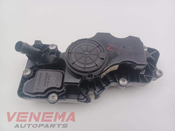 Usagé Ventilation carter Mercedes A (177.0) 2.0 A-220 Turbo 16V Prix € 49,99 Règlement à la marge proposé par Venema Autoparts