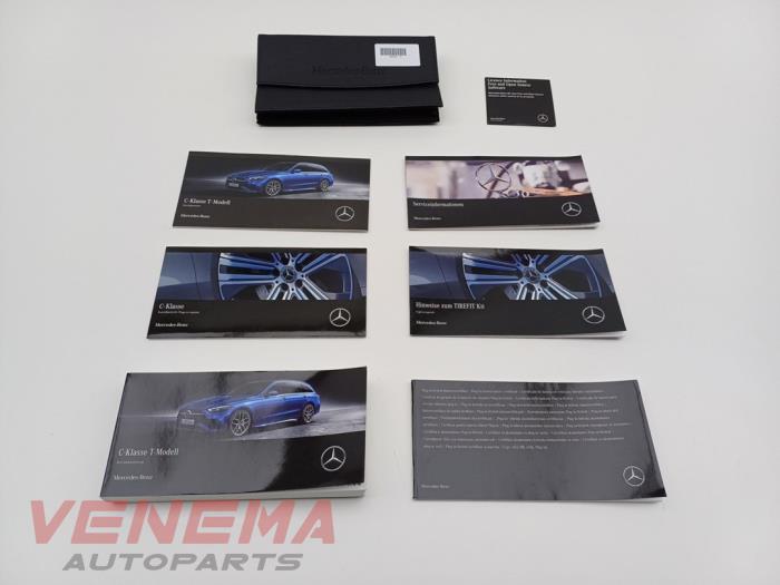 Używane Instrukcja Mercedes C Estate (S206) C-300 e 2.0 Turbo Cena € 49,99 Procedura marży oferowane przez Venema Autoparts