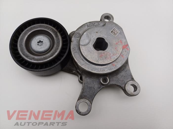 Usados Rodillo tensor correa múltiple Mercedes A (177.0) 2.0 A-220 Turbo 16V Precio € 34,99 Norma de margen ofrecido por Venema Autoparts