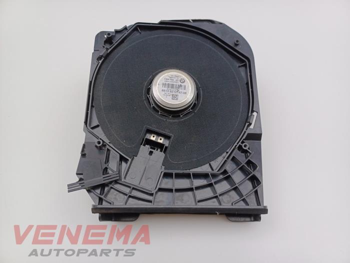 Używane Glosnik BMW 1 serie (F20) 118i 1.5 TwinPower 12V Van Cena € 19,99 Procedura marży oferowane przez Venema Autoparts