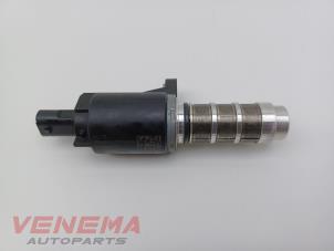 Usagé Capteur arbre à cames Peugeot 208 I (CA/CC/CK/CL) 1.2 12V e-THP PureTech 110 Prix € 39,99 Règlement à la marge proposé par Venema Autoparts