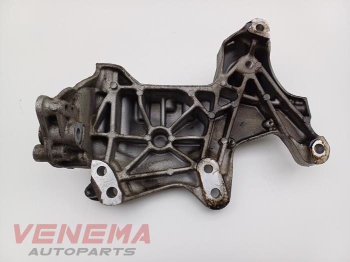 Engine mount from a Fiat Talento 1.6 MultiJet Biturbo 120 2019