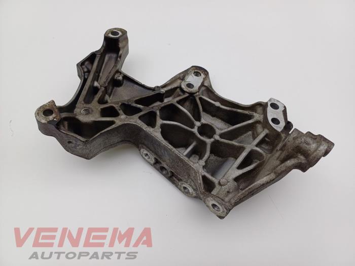 Engine mount from a Fiat Talento 1.6 MultiJet Biturbo 120 2019