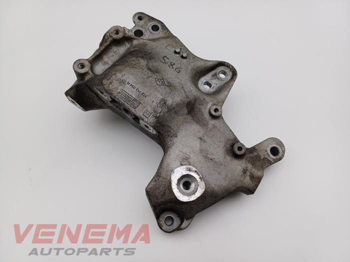 Engine mount from a Fiat Talento 1.6 MultiJet Biturbo 120 2019