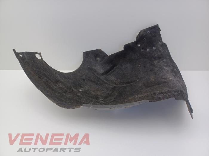 Używane Nadkole BMW 3 serie Touring (F31) 320d 2.0 16V Cena € 39,99 Procedura marży oferowane przez Venema Autoparts