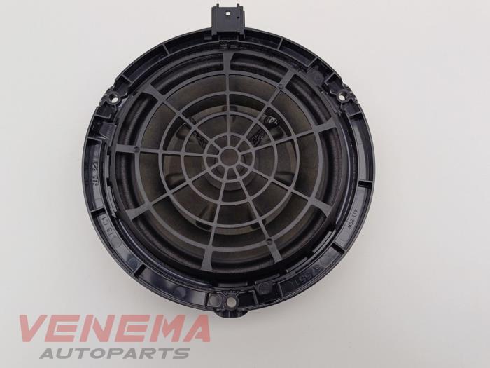 Usagé Haut-parleur Citroen C5 Aircross I (A4/AC/AJ/AR) 2.0 Blue HDI 180 Prix € 14,99 Règlement à la marge proposé par Venema Autoparts