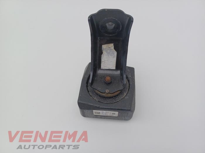 Gebrauchte Schwingungsdämpfer BMW 1 serie (F20) 118i 1.5 TwinPower 12V Van Preis € 29,99 Margenregelung angeboten von Venema Autoparts