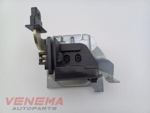Usagé Support plage arrière BMW 3 serie Touring (F31) 320d 2.0 16V Prix € 29,99 Règlement à la marge proposé par Venema Autoparts