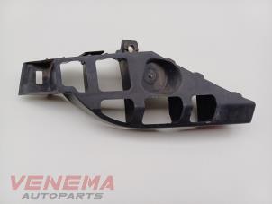 Usagé Support pare-chocs arrière gauche Seat Leon (5FB) 1.8 TSI Ecomotive 16V Prix € 9,99 Règlement à la marge proposé par Venema Autoparts