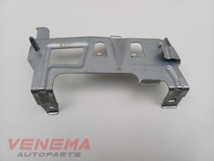 Begagnade Stöd (diverse) Mercedes C Estate (S206) C-300 e 2.0 Turbo Pris € 9,99 Marginaltabell erbjuds av Venema Autoparts