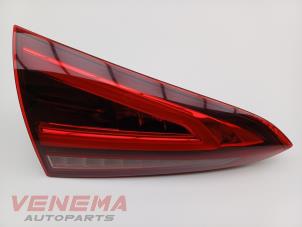 Używane Tylne swiatlo pozycyjne lewe Mercedes A (177.0) 1.3 A-180 Turbo 16V Cena € 89,99 Procedura marży oferowane przez Venema Autoparts