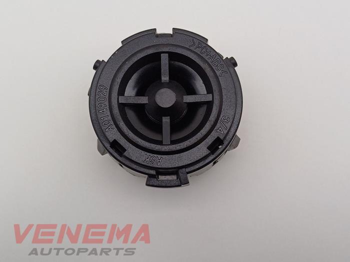 Begagnade Diskanthögtalare Mercedes A (177.0) 1.3 A-180 Turbo 16V Pris € 14,99 Marginaltabell erbjuds av Venema Autoparts